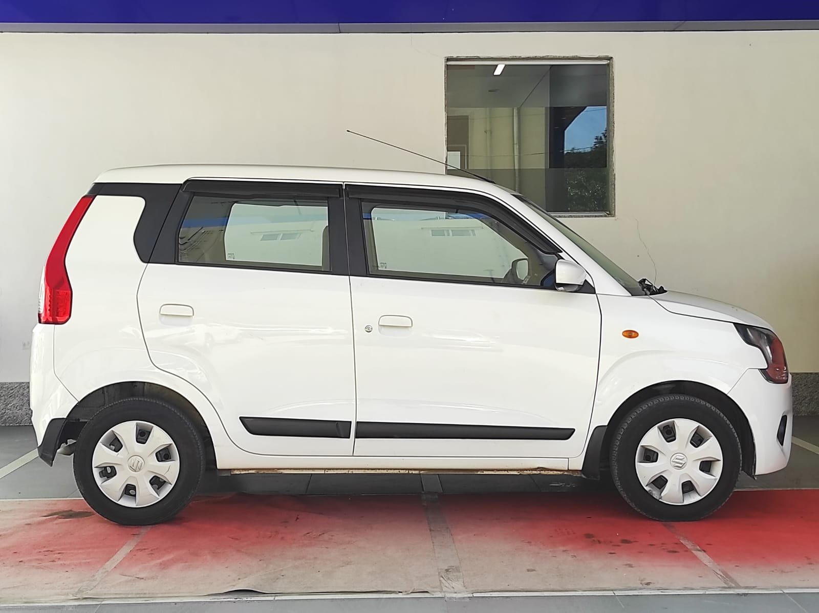 MARUTI SUZUKI WAGON R VXI (O)